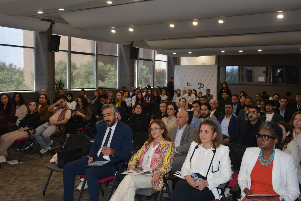 fad880d7-d31a-41b0-b705-11d2914ac436.jfif