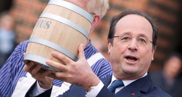 رئيس فرنسا يستعد لتوديع العزوبية
