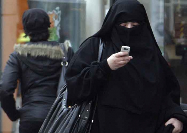 منظمة العفو الدولية تنتقد قرارا قضائيا بمنع الحجاب بأوربا