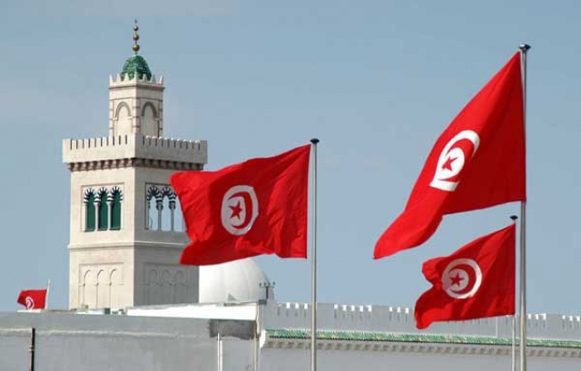 خطب شيوخ التكفير تدخل مساجد تونس عبر "السكايب" Skype