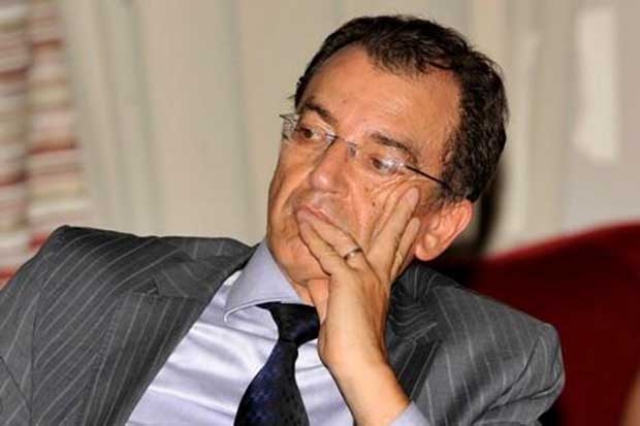 نقابة المسرحيين المغاربة تتهم وزير الثقافة بالعنصرية واستغلال موقعه لخدمة أهداف حزبية رخيصة