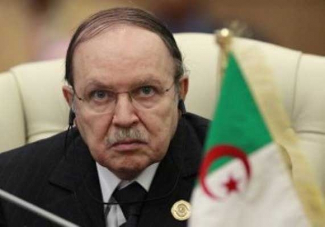 وزير جزائري: بوتفليقة  يعلن حالة الاستثناء بحل البرلمان والمجالس الشعبية