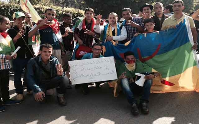 النشطاء الأمازيغ يحتجون أمام سفارة تركيا بالرباط تضامنا مع الأكراد