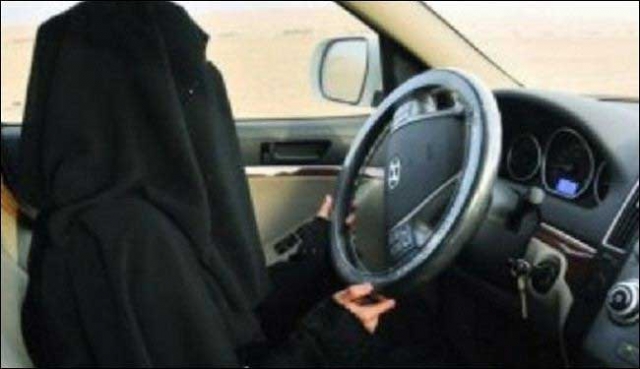 ناشطات سعوديات يبدأن حملة "أسوق بنفسي" على تويتر