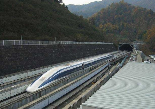 اليابان التي تفاجئنا.. تعلن عن مشروع قطار مغناطيسي معلق