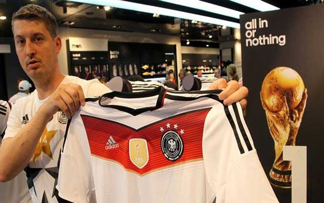 أديداس باعت أكثر من ثلاثة ملايين قميص لمنتخب ألمانيا لكرة القدم