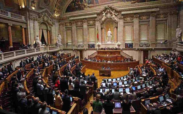 البرلمان البرتغالي يدعو حكومته للاعتراف بدولة فلسطين