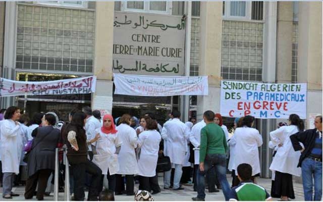 11 ألف طبيب يفجرون الوضع الاجتماعي في الجزائر و يهددون بمسيرة نحو وزارة الصحة