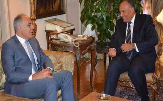 مصر تعلن إلتزامها بالوحدة الترابية و المغرب يدعم خارطة الطريق  بالقاهرة