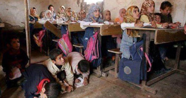 إنزكان: مصير 400 تلميذ بجماعة التمسية معلق خارج أسوار المدرسة