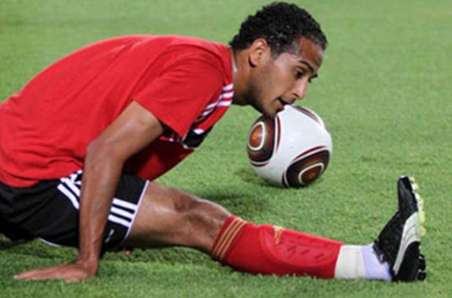 صانع ألعاب الأهلي يغيب عن مباراة فريقه مع المغرب التطواني