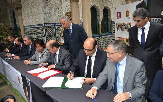 مقر جهة الدار البيضاء الكبرى يحتضن توقيع 15 اتفاقية شراكة لخلق 8700 منصب شغل..