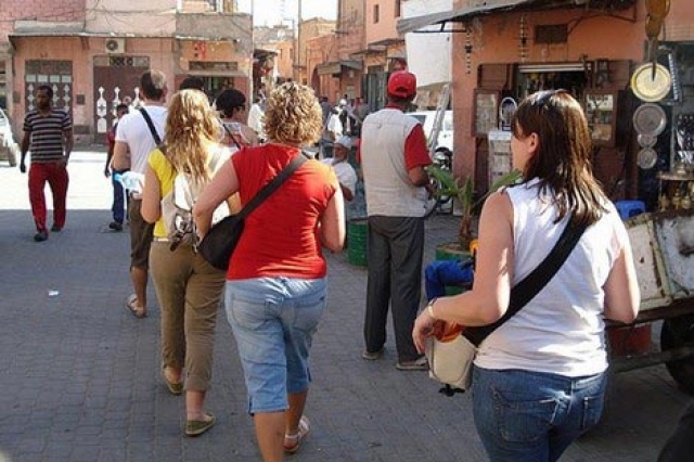 وزارة السياحة: بإمكان الرعايا الأوروبيين غير الخاضعين لنظام التأشيرة عبور الحدود المغربية بتقديم بطاقة الهوية