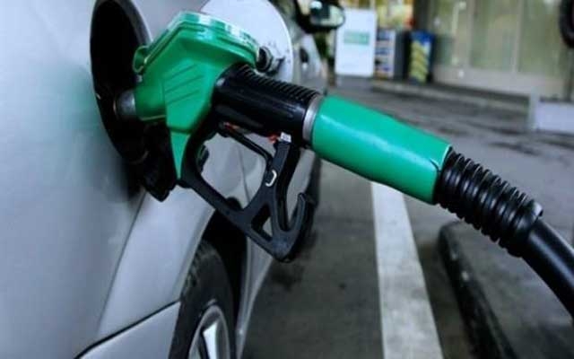 انخفاض أسعار الغازوال والبنزين على التوالي ابتداء من 1 شتنبر 2015