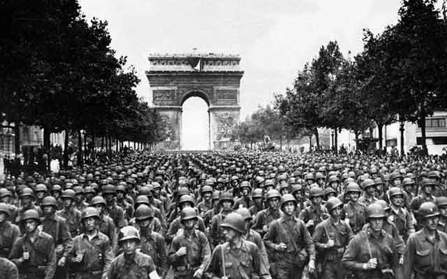 تذكار بباريس يحيي مشاركة الجنود المغاربة في تحرير فرنسا من النازية أثناء الحرب العالمية الثانية
