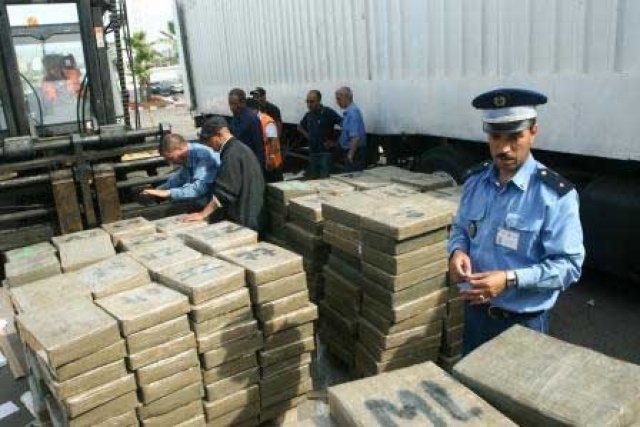 "سكانير" ميناء طنجة يكشف  158 كلغ من مخدر الشيرا