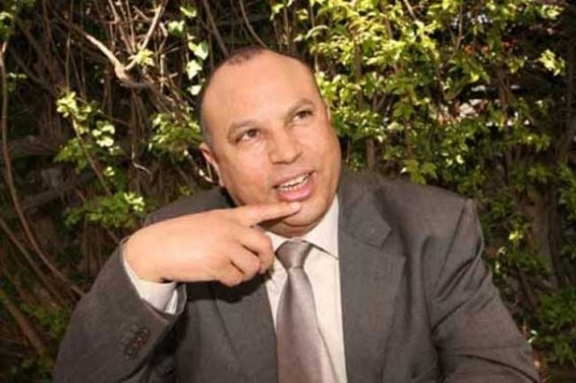 البيدق الجزائري كريم غزراوي: موظف سامّ......ي بجنيف للتحرش بالمغرب!