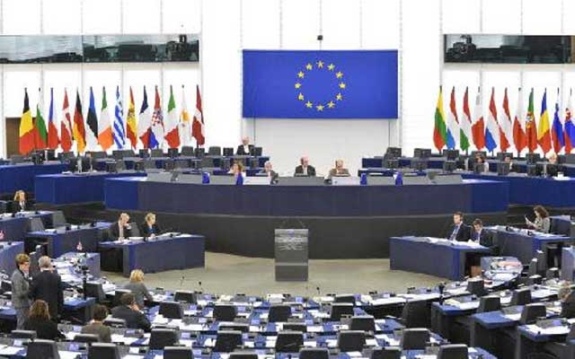 نواب أوروبيون يسائلون مجلس الاتحاد الأوروبي حول ضرورة إحصاء ساكنة مخيمات تندوف فوق التراب الجزائري