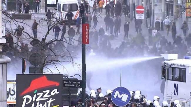 المظاهرات الوطنية تشل الحركة في العاصمة البلجيكية ومواجهات مع قوات التدخل السريع