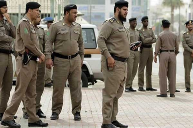 السعودية تعتقل 19 شخصا من متورطي ومدبري الاعتداءات على الحرم النبوي وجدة والقطيف