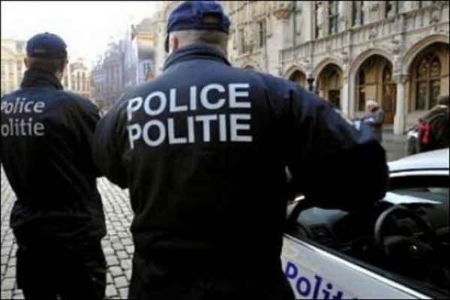 السلطات البلجيكية تتهم مهاجرا مغربيا بالإعتداء على شرطيان بالسلاح الأبيض