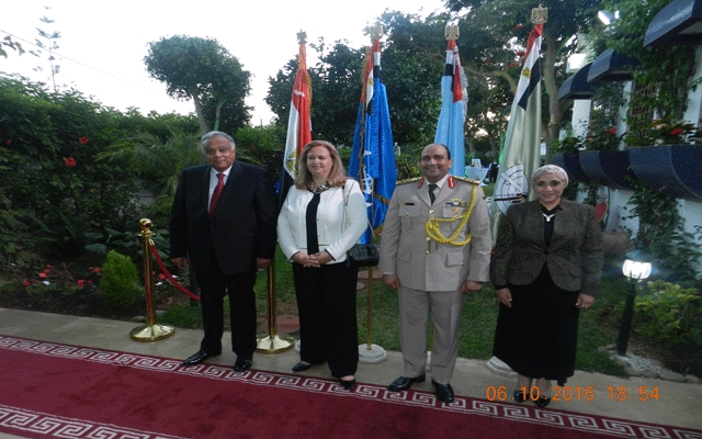 السفير المصري بالرباط يكرم قدماء المحاربين المغاربة