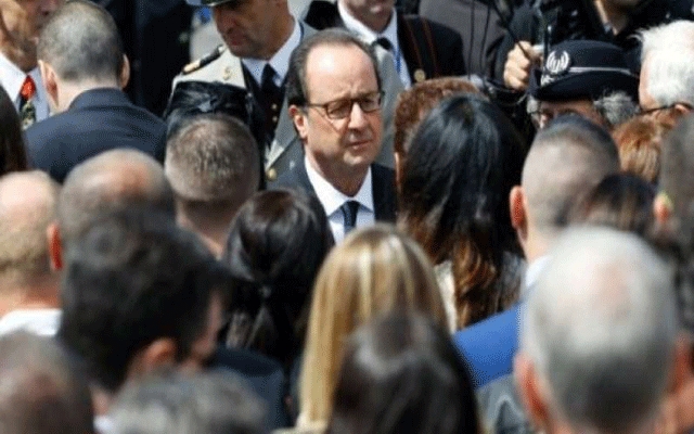 فرنسا تكرم ضحايا "نيس" بحضور الرئيس هولاند..
