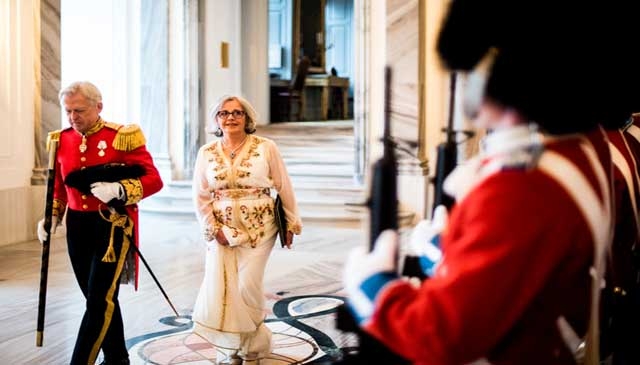 ملكة الدانمارك تستقبل السفيرة المغربية خديجة الرويسي هذا اليوم
