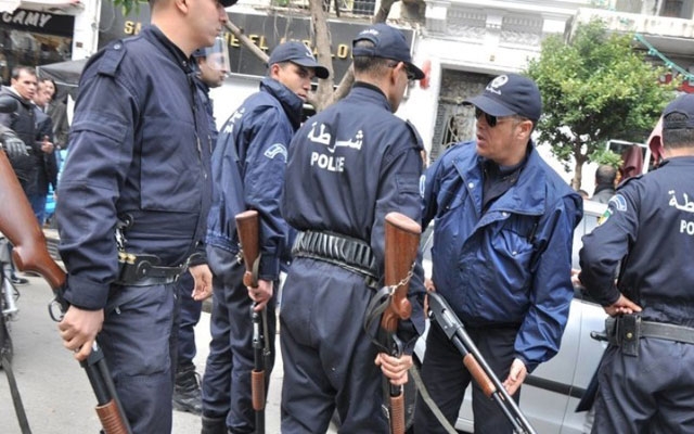الإرهاب يضرب مديرية الشرطة الجزائرية ويقتل بعضا من عناصرها
