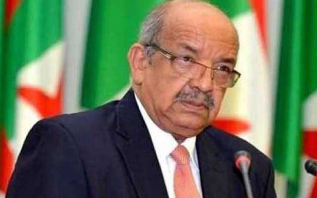 "لارام" تجر وزير خارجية الجزائر "مساهل " للقضاء الفرنسي