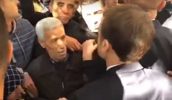 الرئيس الفرنسي ماكرون وسط الحشود.. إقرأ وشاهد ماذا طلب منه جزائريون (مع فيديو)
