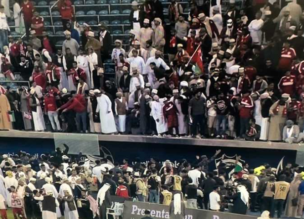 كأس الخليج 23: إصابة 40 شخصا إثر انهيار حاجز في مدرجات ملعب "جابر" الدولي