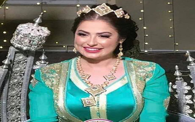 الإعلامية المغربية بقناة دبي الصبان تتمسك بتقاليد "العمارية" و"عيساوة" في زفافها (مع فيديو)