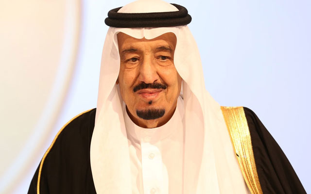 مسؤول سعودي: الملك سلمان لم يكن بالقصر وقت إسقاط الطائرة اللاسلكية