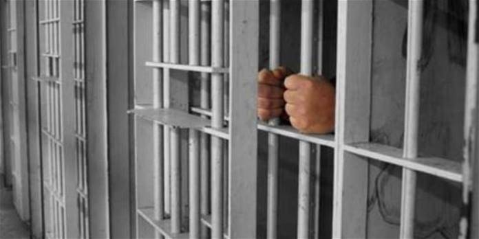 السجن النافذ لموظف بإدارة السجون كان يسرق و "يبزنس " في طعام السجناء 