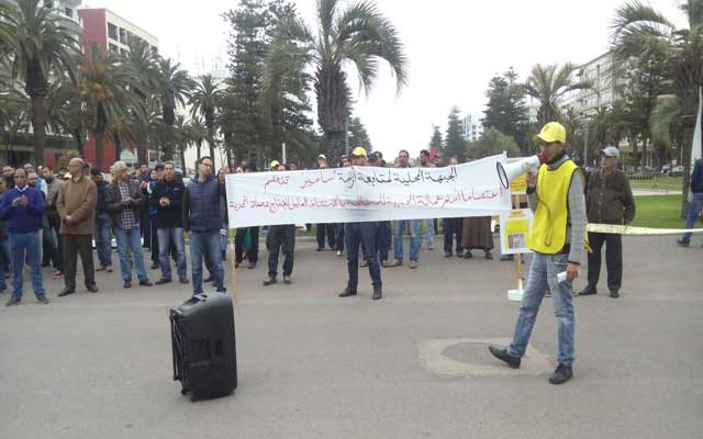 مستخدمو"سامير"ينتفضون على حكومة العثماني أمام عمالة المحمدية