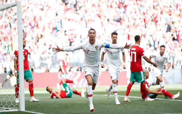 رونالدو يهزم المغرب في النصف الأول من المباراة