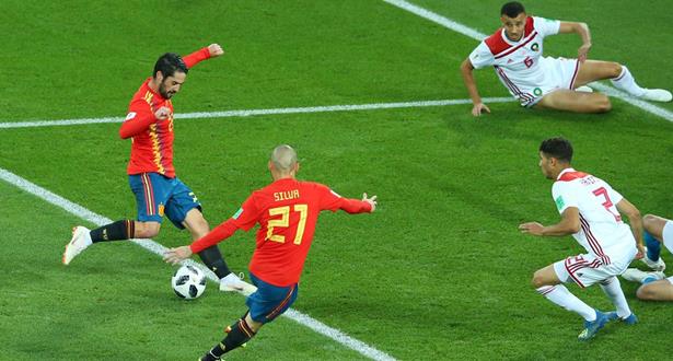 التعادل يحسم نتيجة الشوط الأول بين المغرب واسبانيا