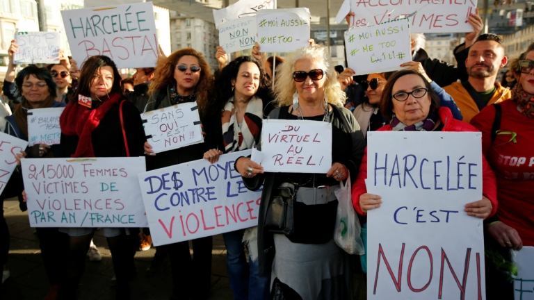 البرلمان الفرنسي يصوت لصالح قانون يجرم التحرش الجنسي في الشوارع