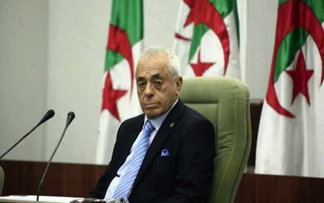 200 نائب جزائري يمنعون رئيس البرلمان من الدخول..
