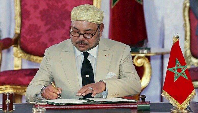 الملك محمد السادس يعزي الرئيس الإندونيسي إثر حادث تحطم طائرة ببحر جافا