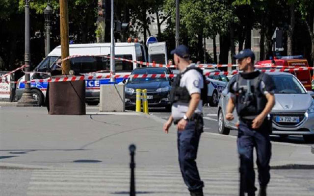 باريس.. إصابة شخصين بجروح خطيرة في حادث إطلاق نار