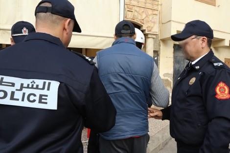 منطقة أمن سيدي البرنوصي:  توقيف شخص بتهمة النصب وانتحال صفة موظف شرطة