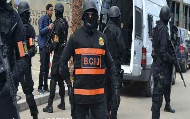 "البسيج" يعتقل "داعشيين" كانا يحضران لتنفيذ عمليات إرهابية بالمغرب