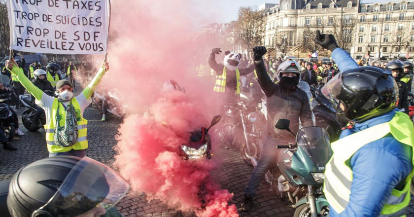 غلاء الأسعار يحرق فرنسا ويخلف هذا العدد من المصابين في الاحتجاج