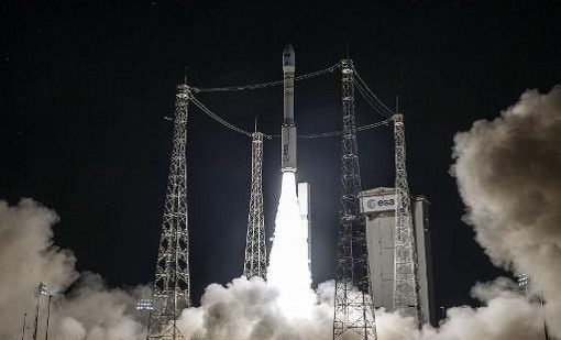 إطلاق القمر الصناعي "محمد السادس" من قاعدة كورو بغويانا الفرنسية