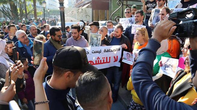 الجزائر: اعتصامات للإفراج عن صحافيين ومدون وفنان