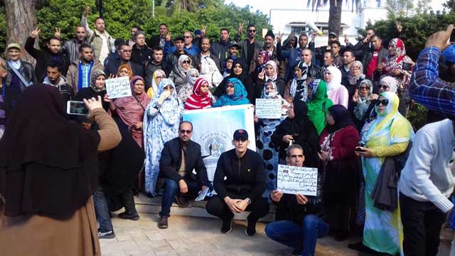 أسر شهداء الصحراء المغربية تعود للاحتجاج أمام مقر أركان الحرب العامة