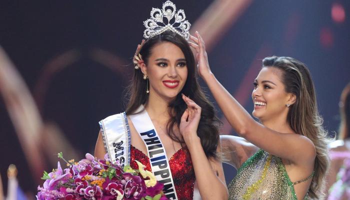فلبينية تفوز بلقب ملكة جمال الكون 2018