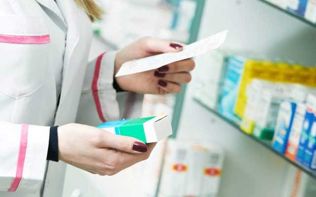 وزارة الصحة تعلن تخفيض أثمنة 319 دواء
